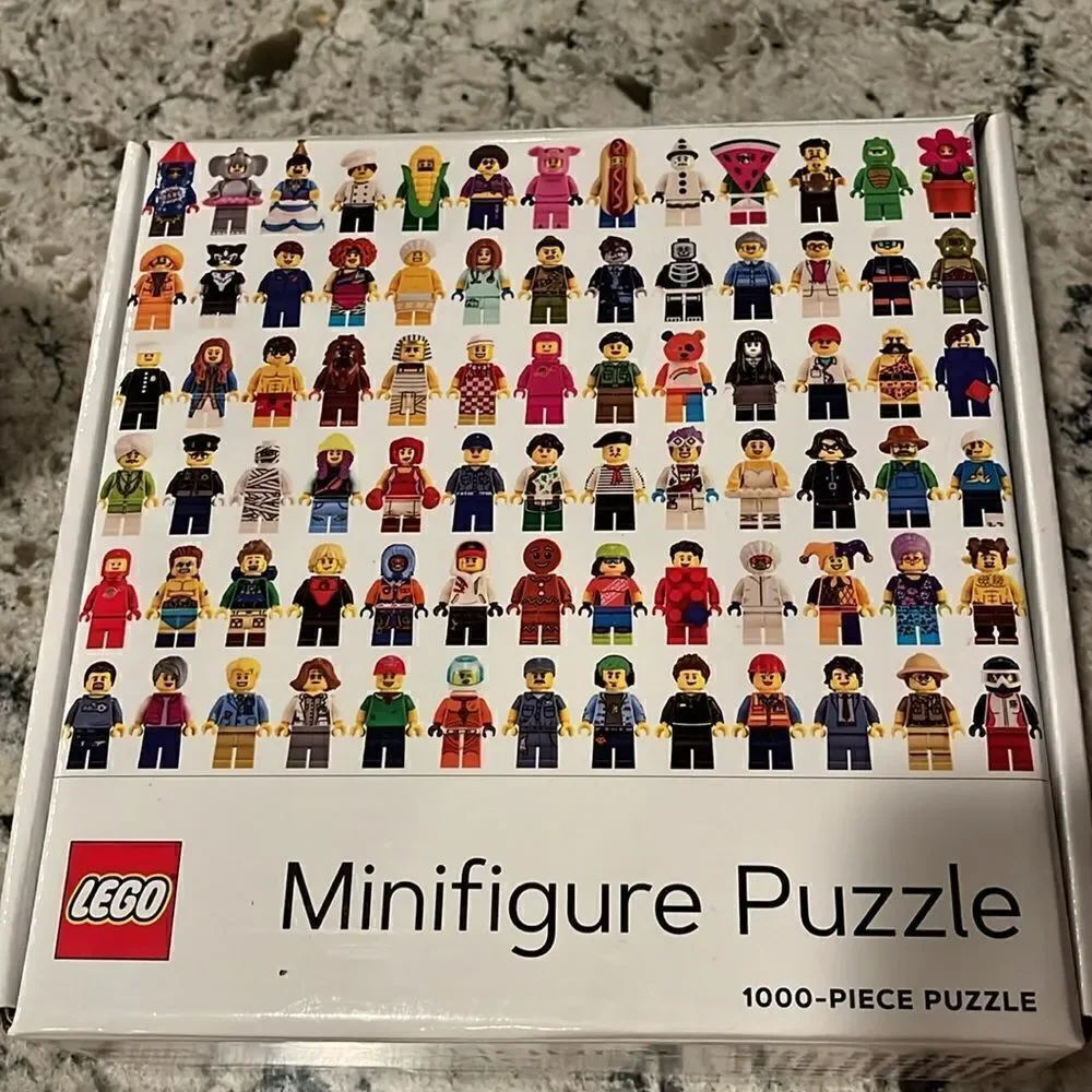 LEGOS Minifigures Figurines 1000 Piece Puzzle used but complete